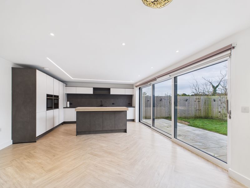 Property photo 2 of 17 Kitchen/Diner