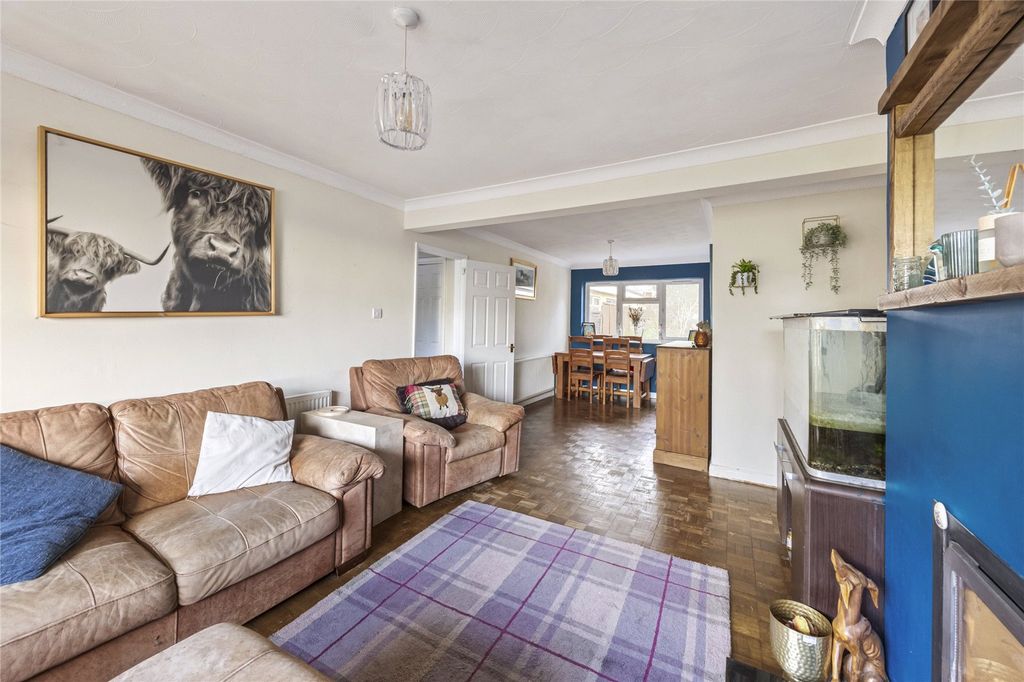 Property photo 3 of 16 Picture No. 02