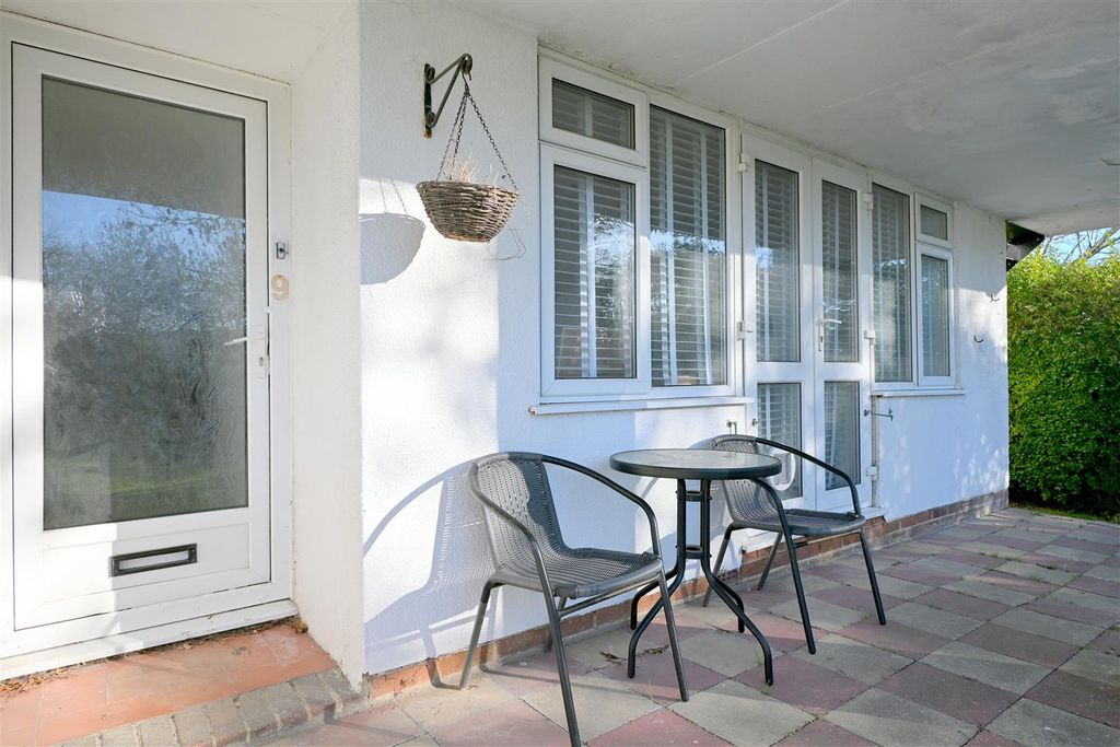 Property photo 2 of 10 Patio