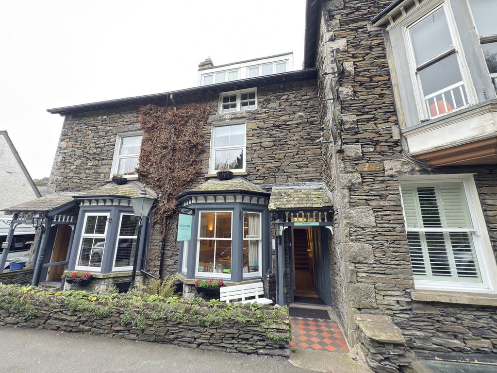 Property photo 1 of 28