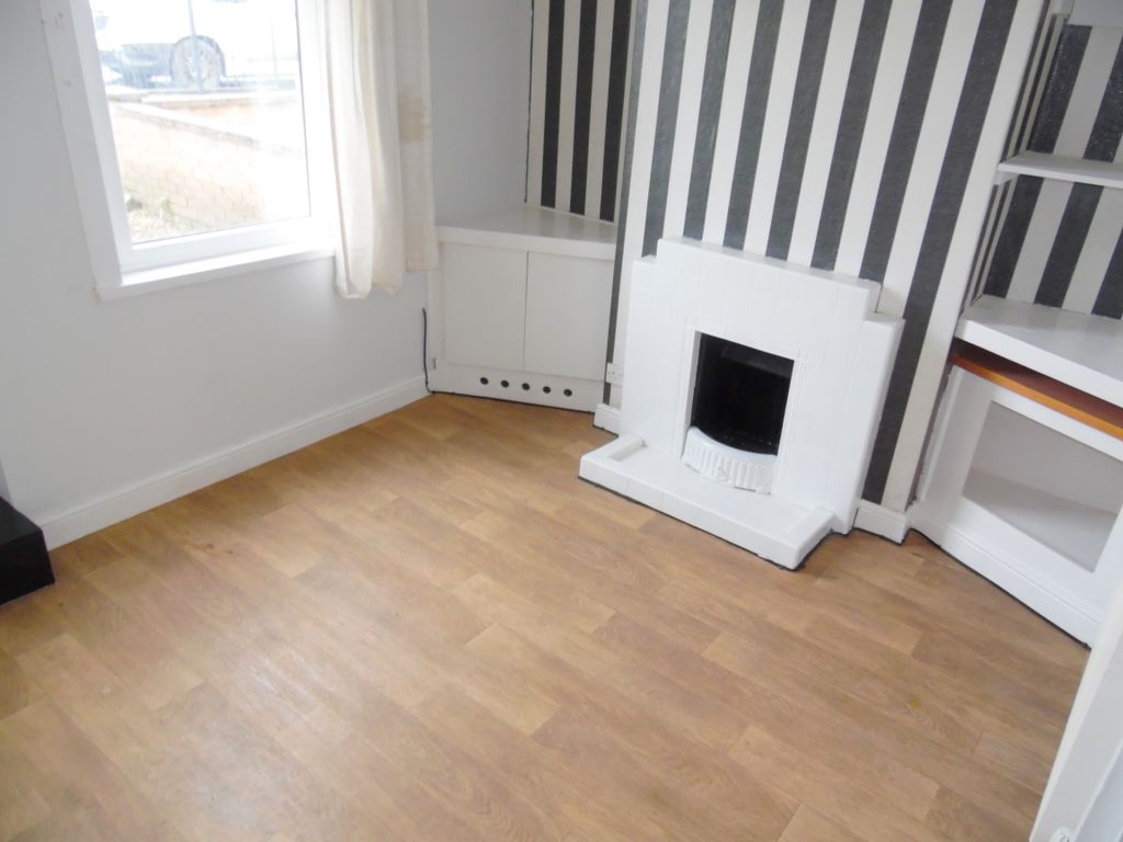 Property photo 2 of 23 Lounge