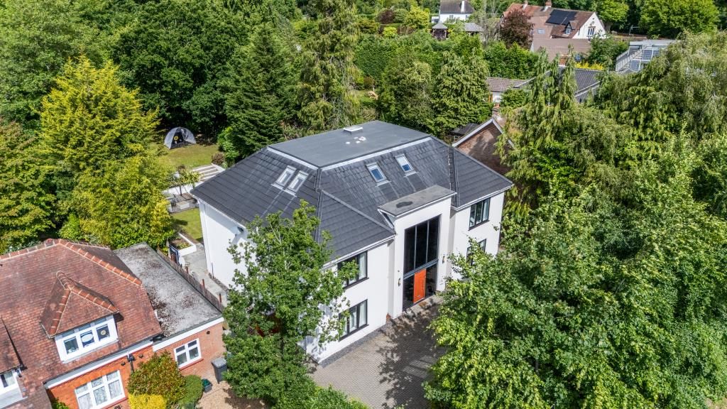 Property photo 1 of 25 External View