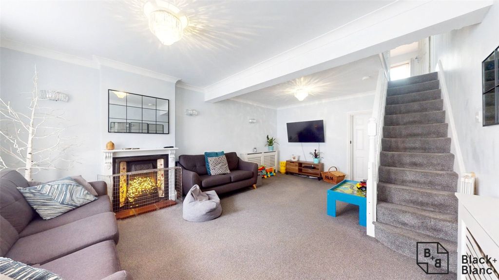 Property photo 3 of 13 Living Room