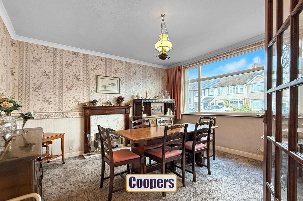 Property photo 3 of 14 Front Reception Room