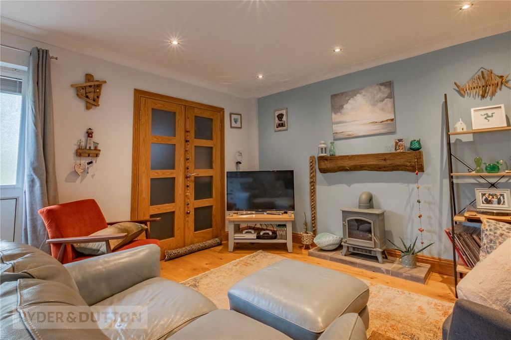 Property photo 3 of 20 Living Room