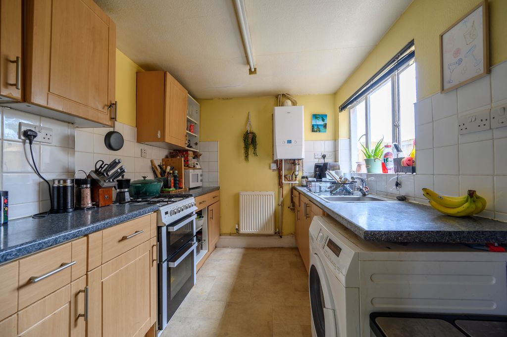Property photo 2 of 9 2