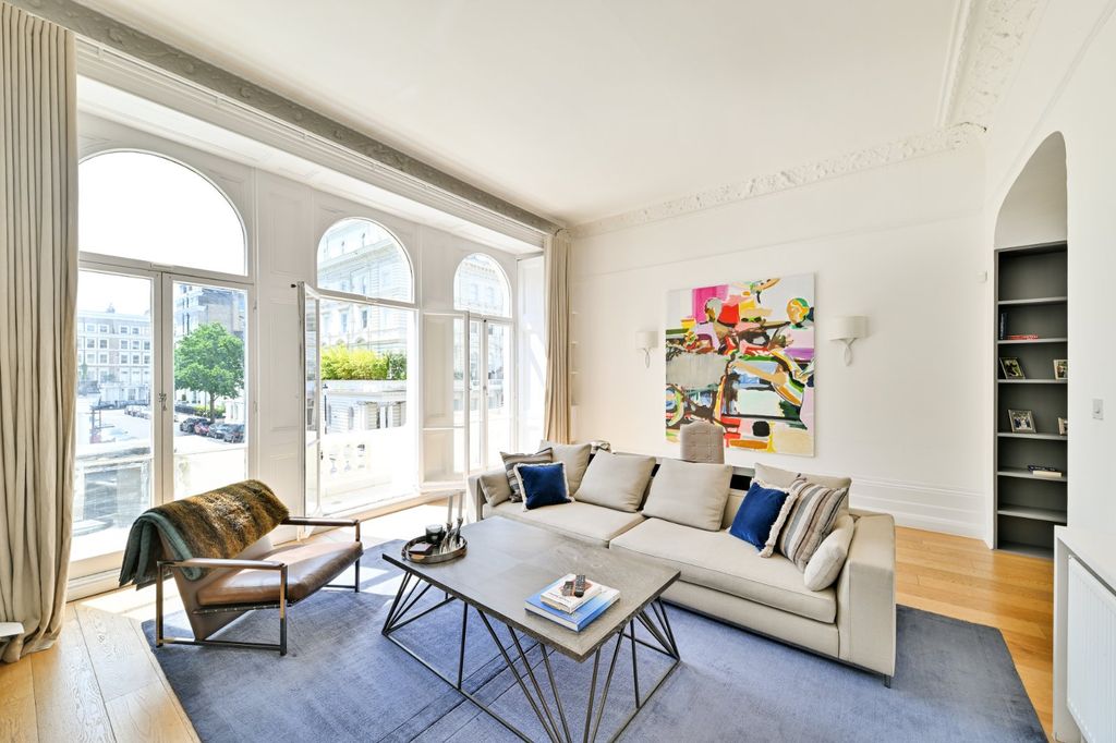 Property photo 1 of 13 Reception