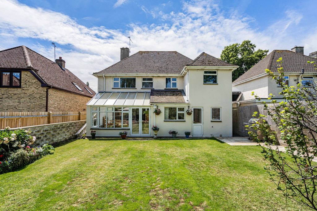 Property photo 2 of 18