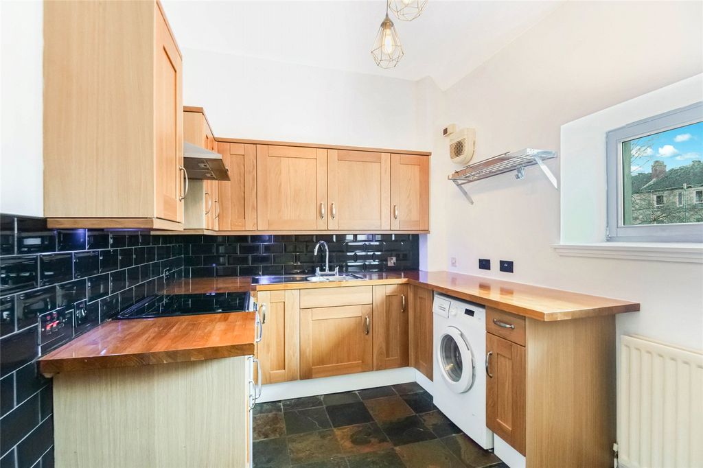 Property photo 2 of 26 Picture No. 07