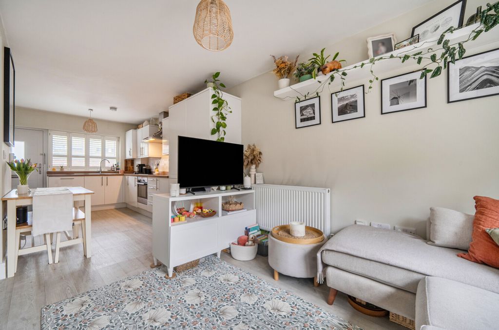 Property photo 2 of 22 1432431-14-69c2Bd...