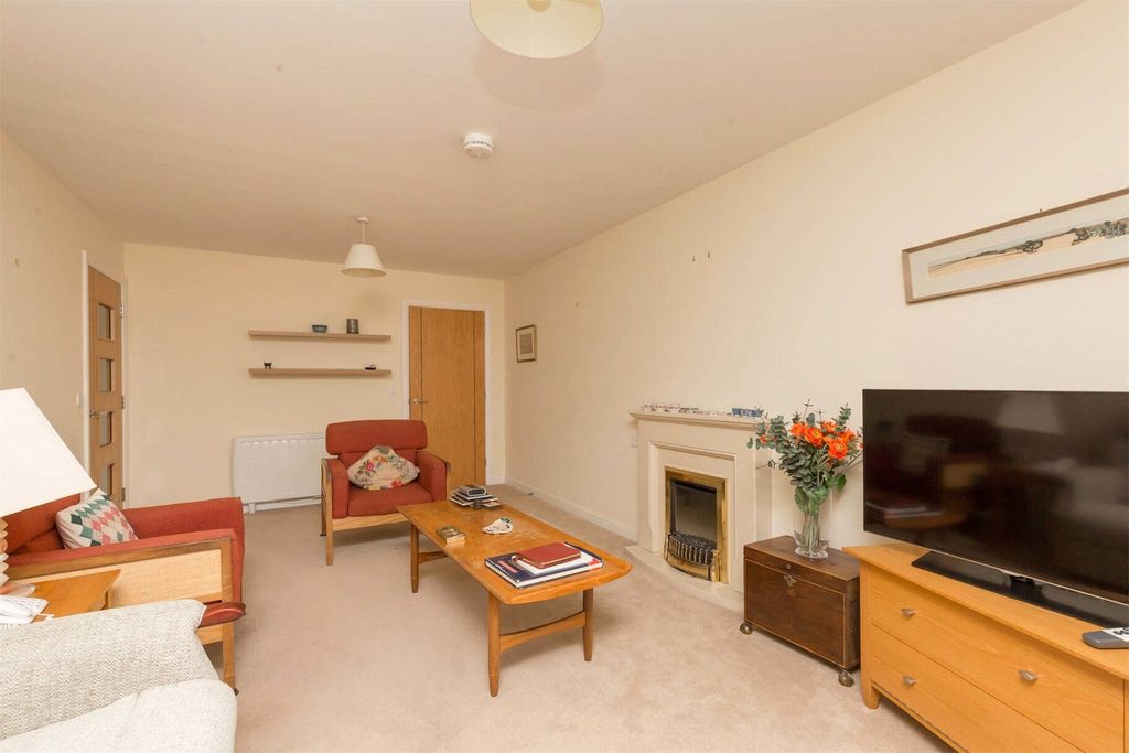 Property photo 3 of 20 Picture No. 14