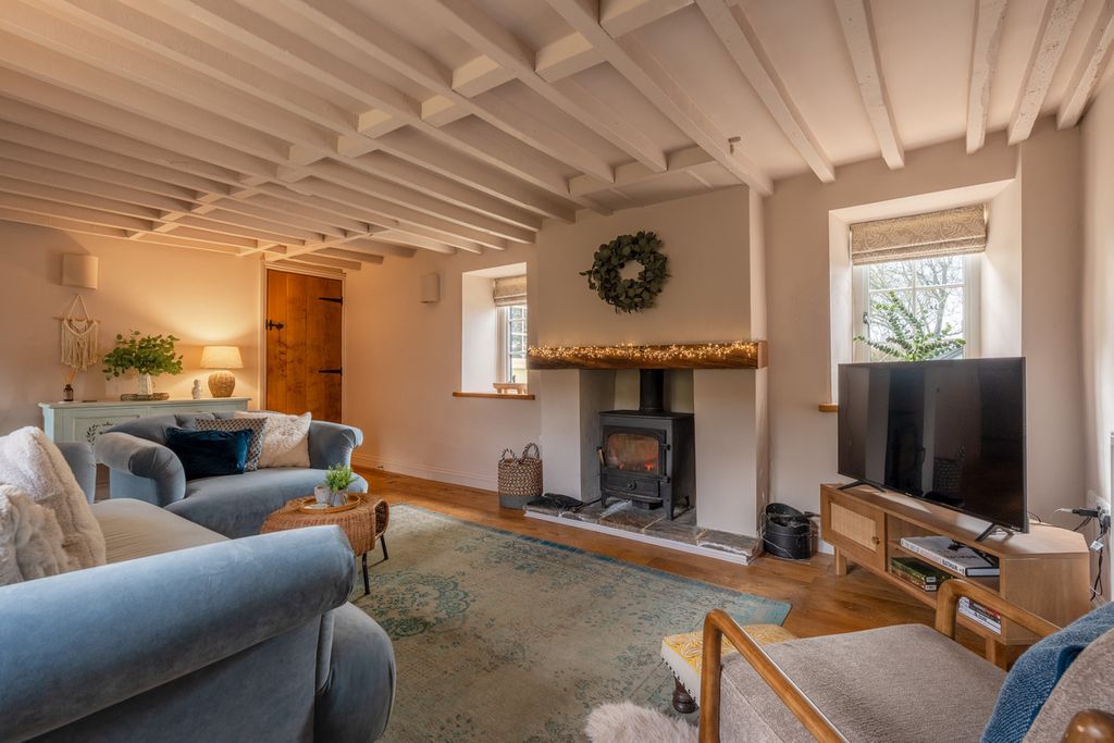 Property photo 3 of 22