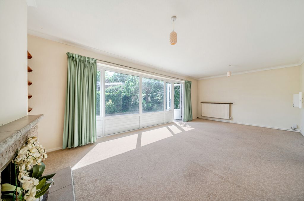 Property photo 3 of 22 1476793-13-6A2818...