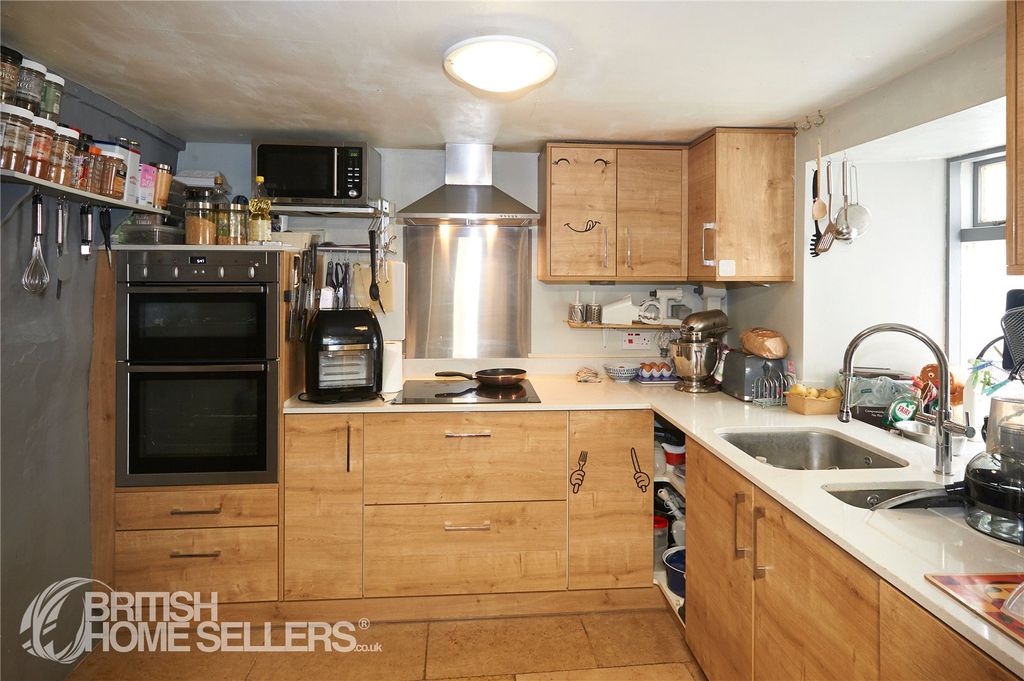 Property photo 2 of 10 Picture No. 04