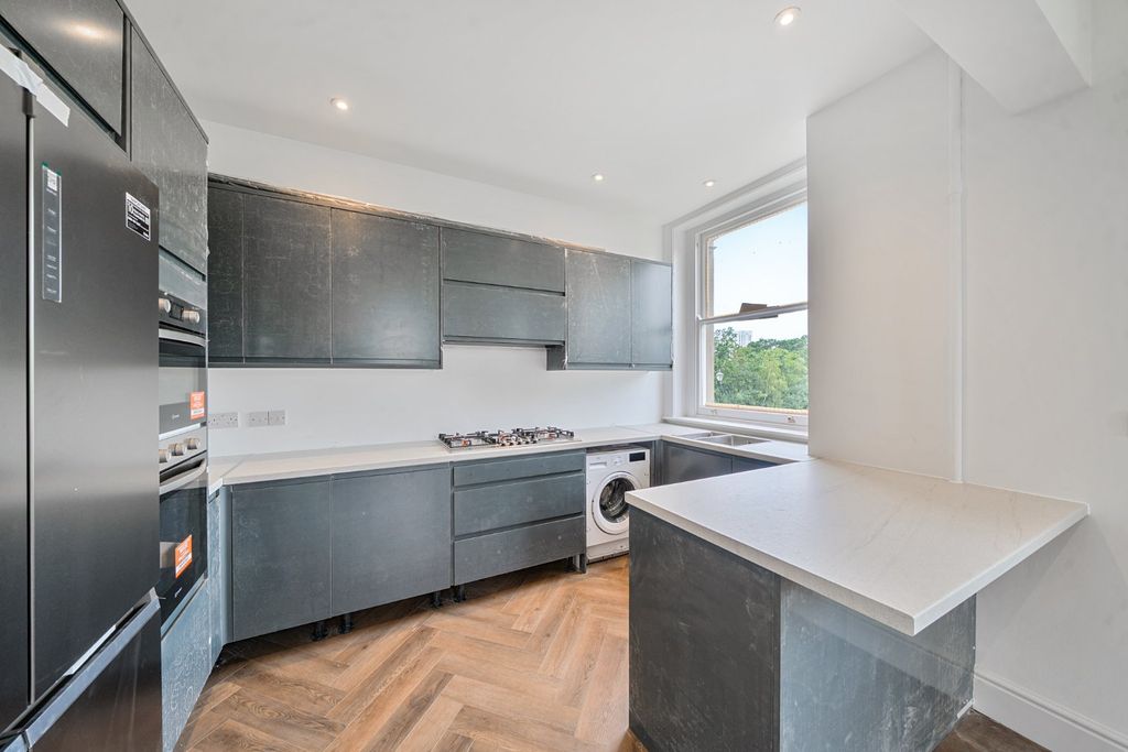 Property photo 1 of 14 Reception/Kitchen