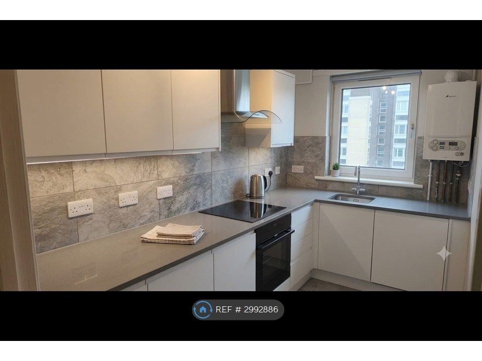 Property photo 1 of 3