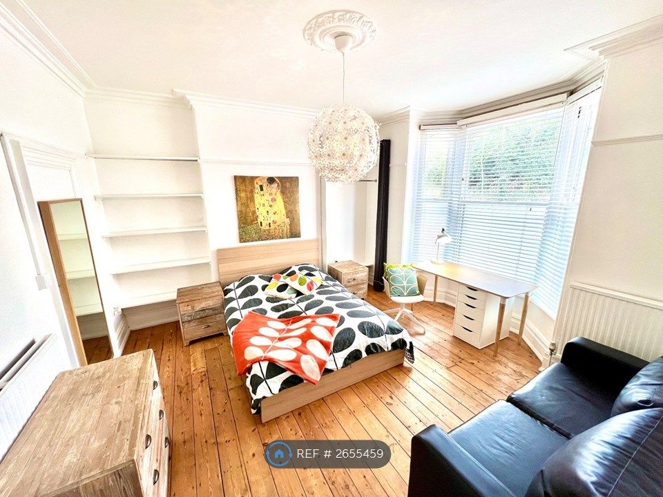 Property photo 3 of 14 Room 1 Main House Large, Airy Room