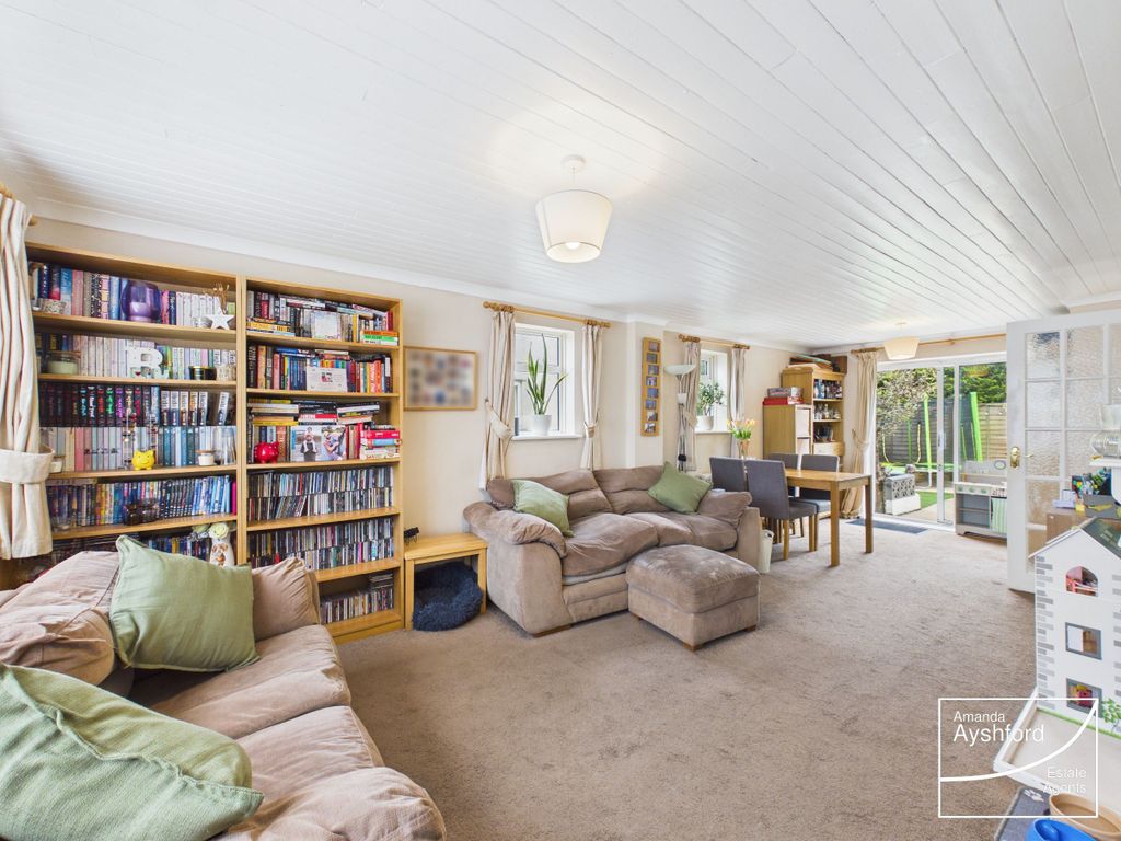 Property photo 3 of 23