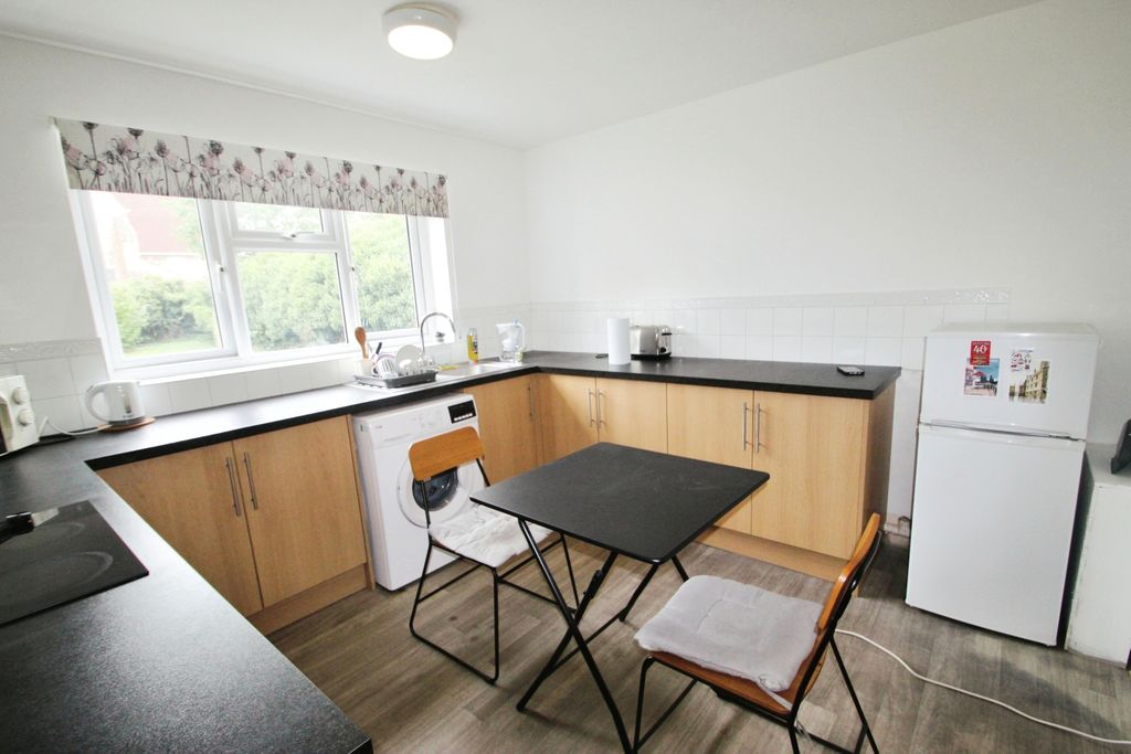 Property photo 3 of 7 70d6132d-Img_3365