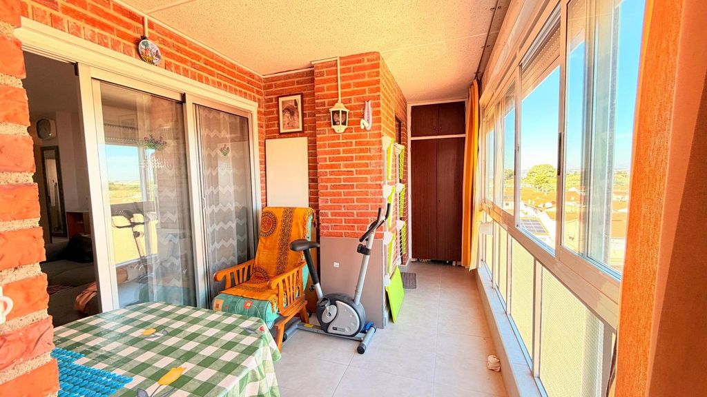 Property photo 3 of 25