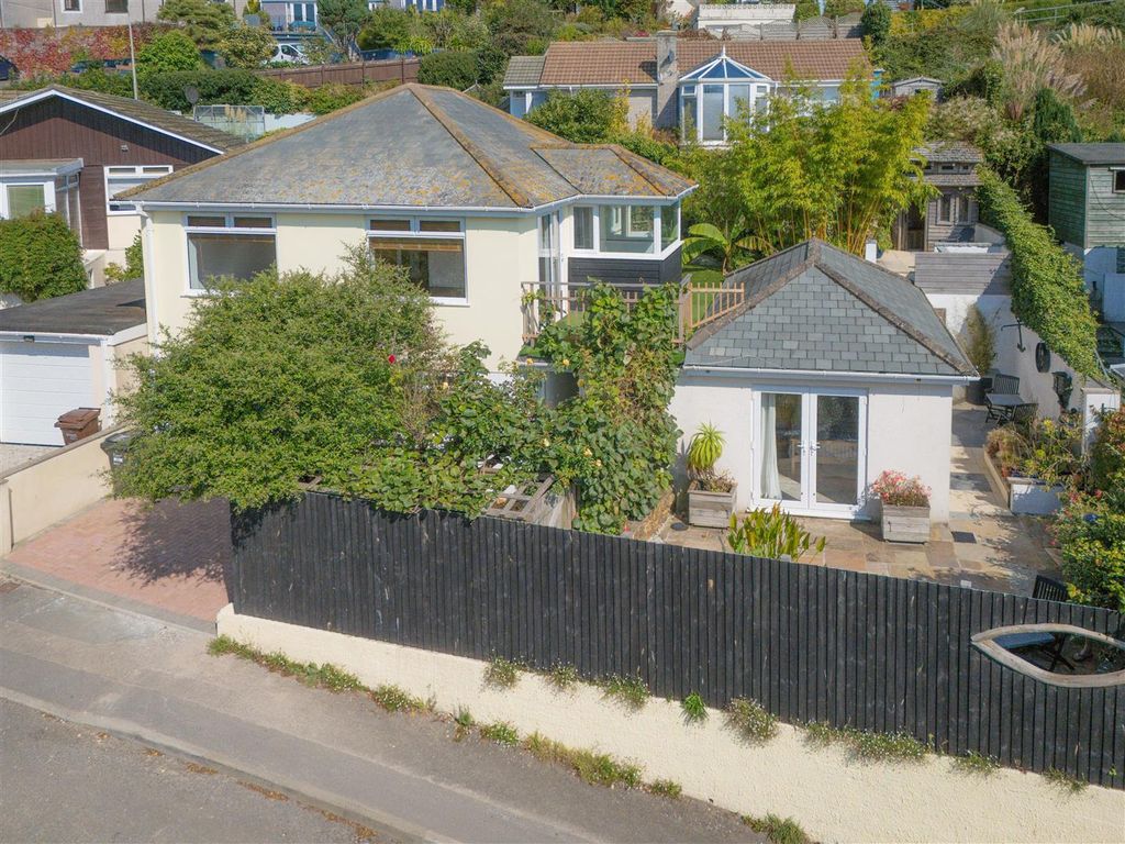 Property photo 2 of 32 Parry_Trendhurst_Downderry-29.Jpg