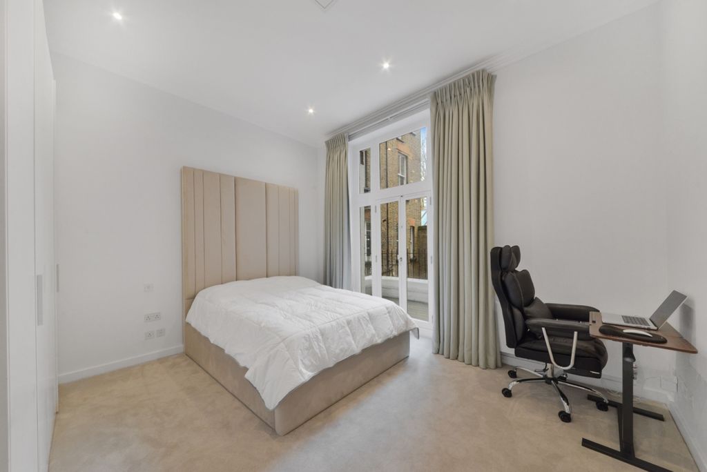 Property photo 3 of 17 Dsc_2921_High