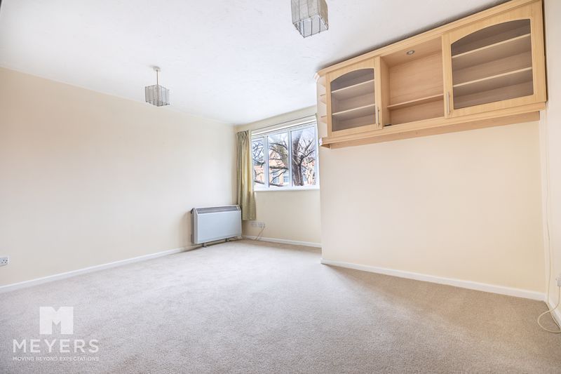 Property photo 3 of 10 Photo 8