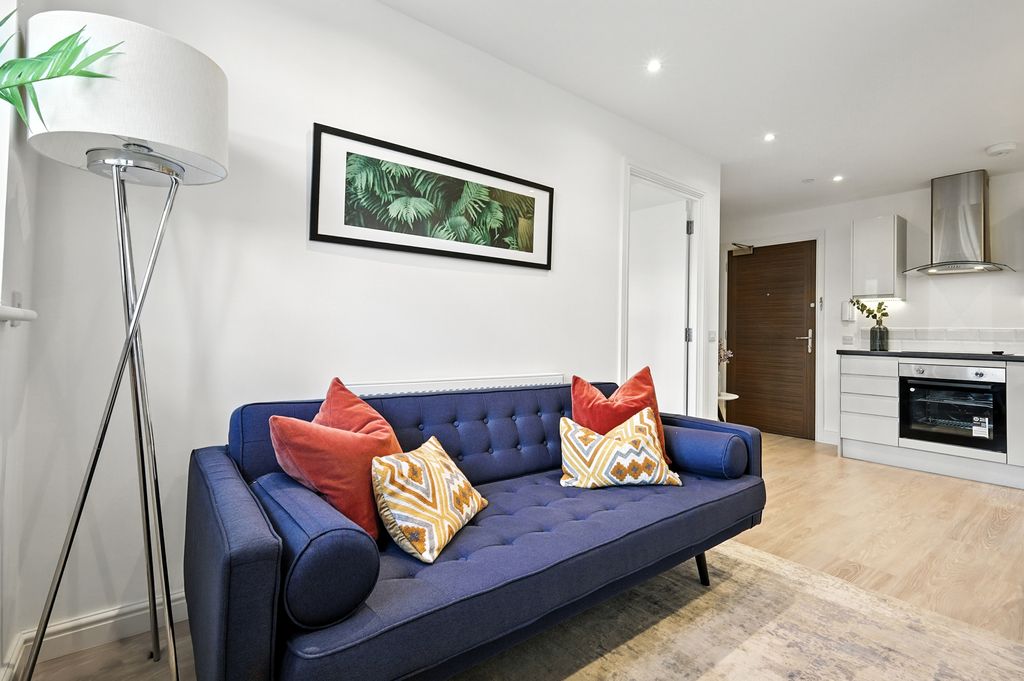 Property photo 2 of 14