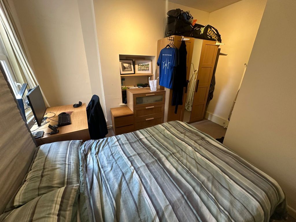 Property photo 3 of 5