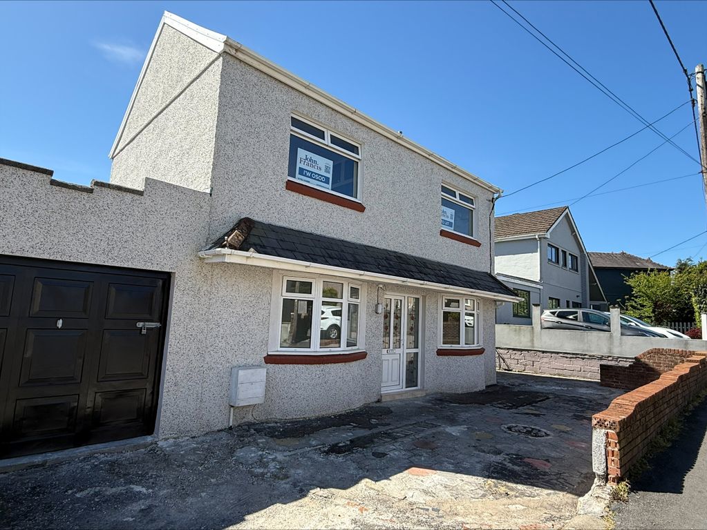 4 bed property to rentWalter Road, Ammanford SA18