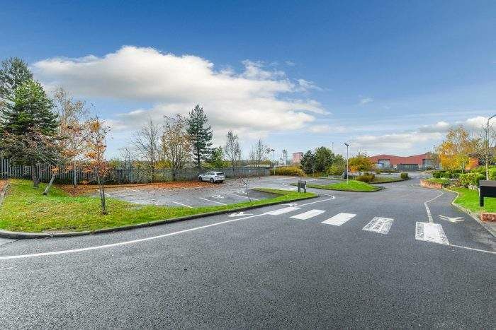 Property photo 3 of 9