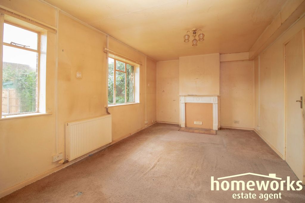 Property photo 3 of 14