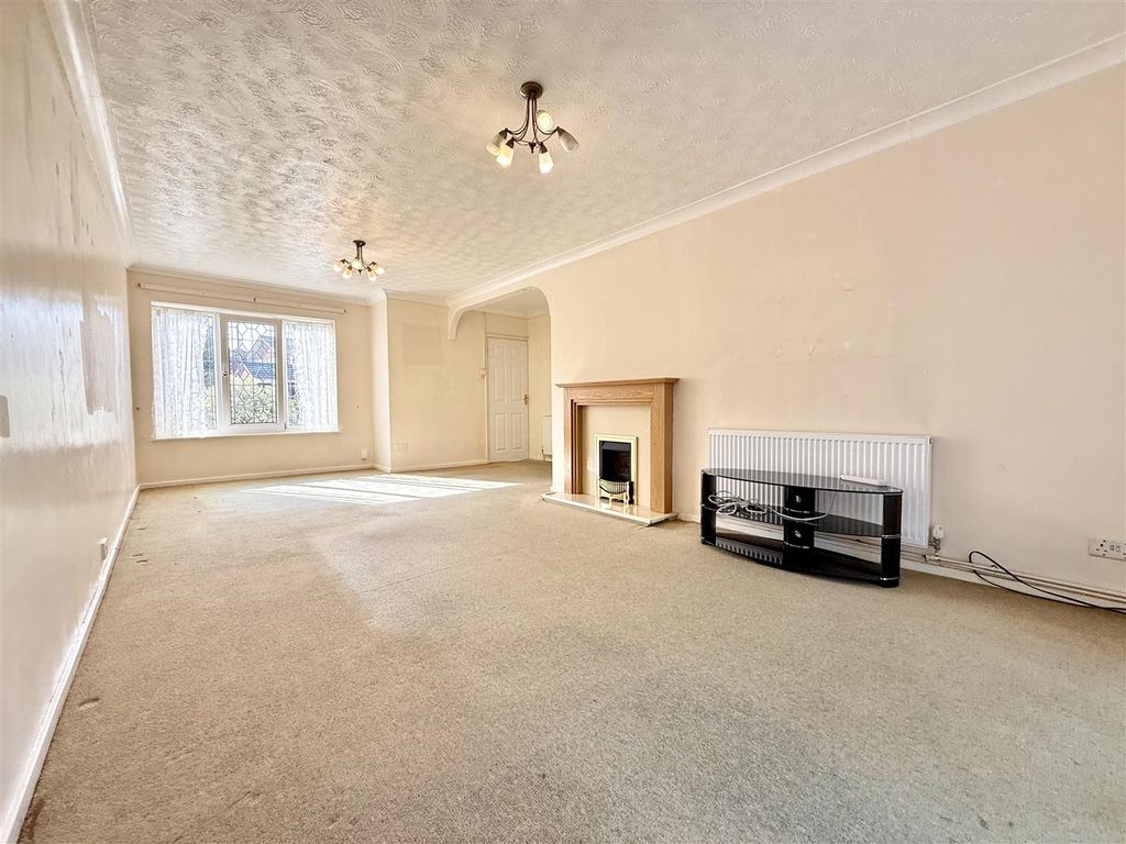 Property photo 2 of 18 2