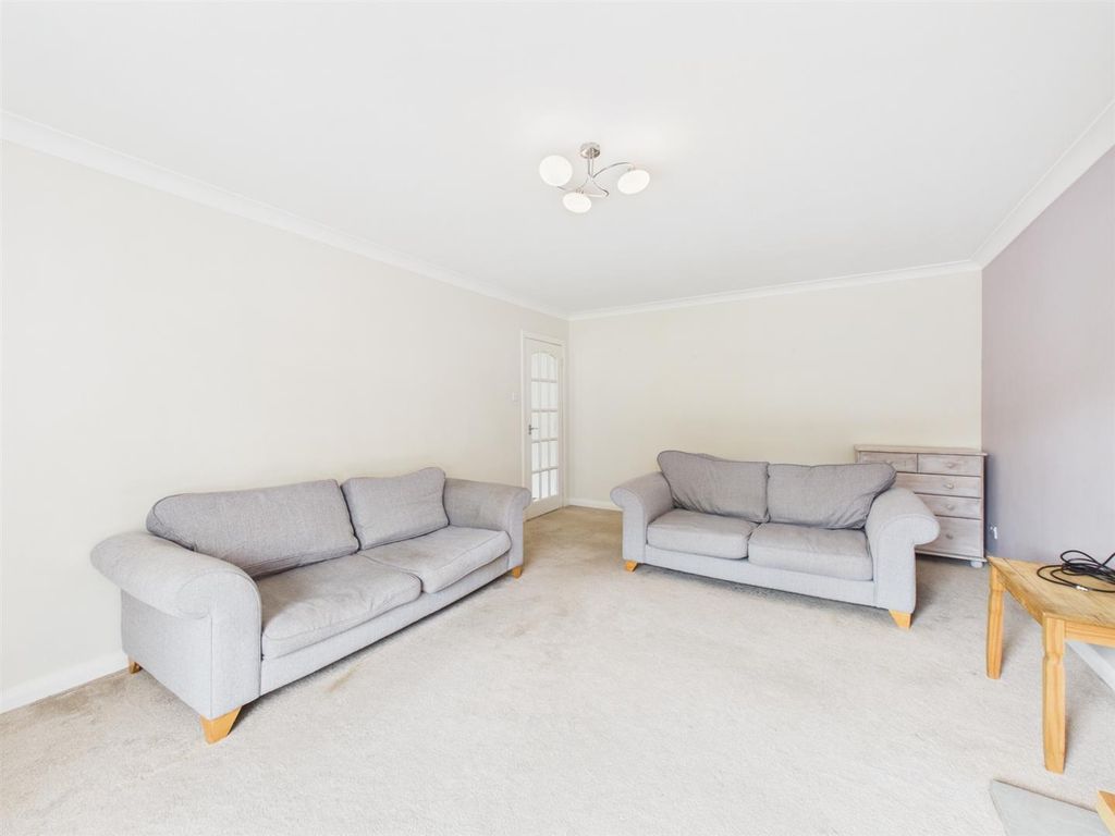 Property photo 3 of 10 Cam03924G0-Pr0038-Still008.Jpg