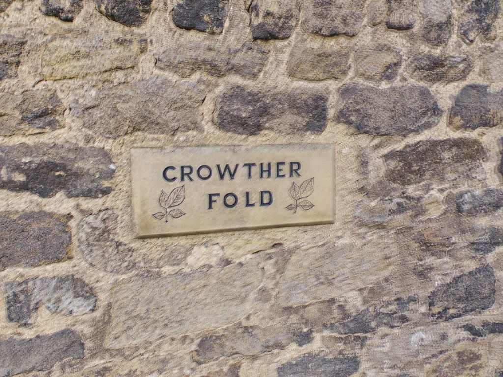 Property photo 2 of 32 Cam04899G0-Pr0299-Still001.Jpg