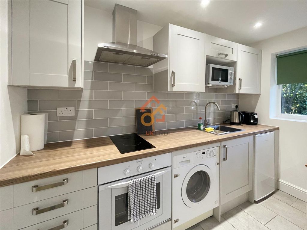 Property photo 2 of 4 F3E3A51E49c28c6Cb1dc9c9E7Ae2Eb4.Jpg