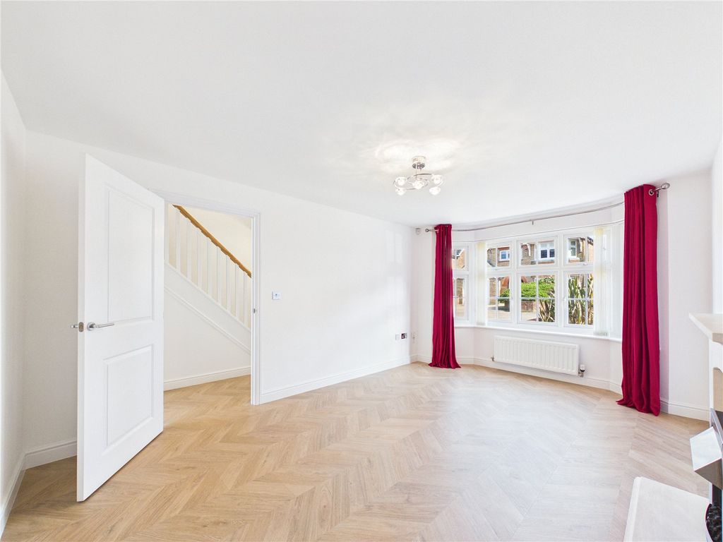 Property photo 3 of 23 4