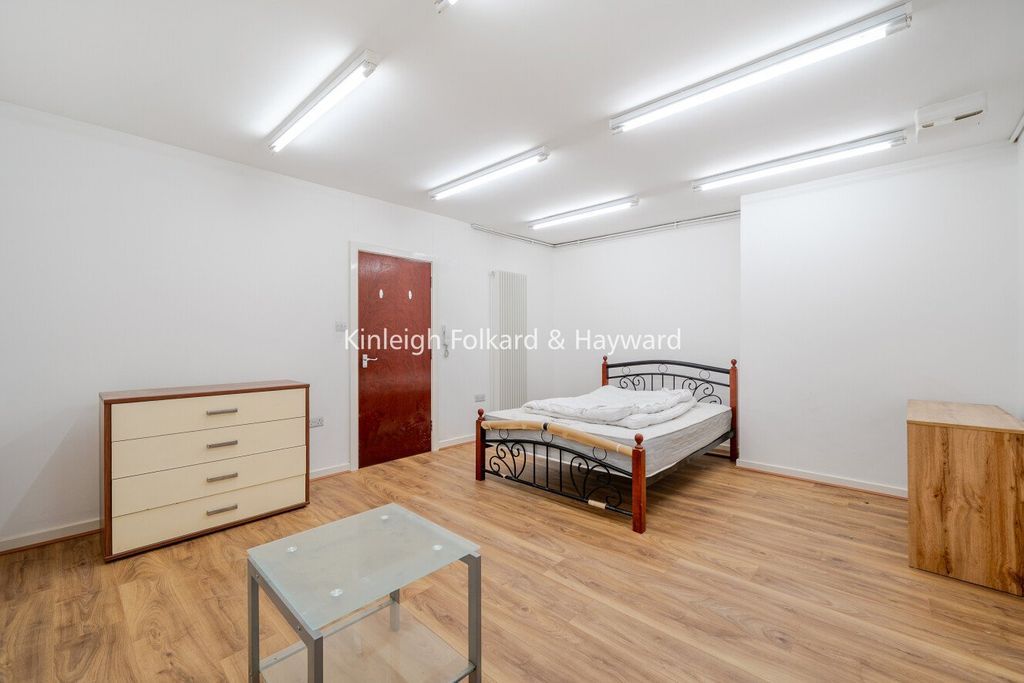 Property photo 3 of 14 Picture No. 34