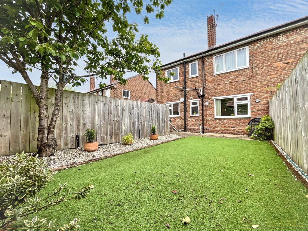 Property photo 3 of 28