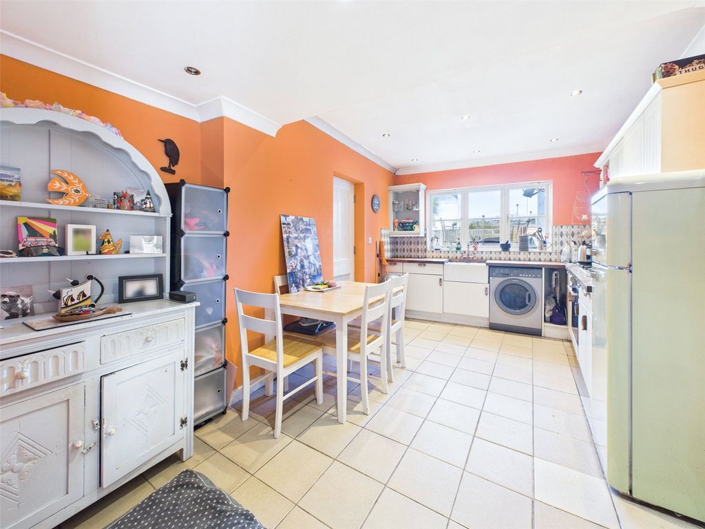 Property photo 2 of 13 Picture No. 02