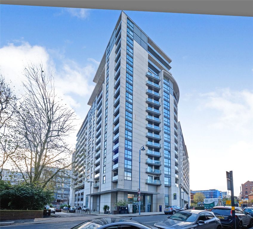 Property photo 1 of 11 Centenary Plaza