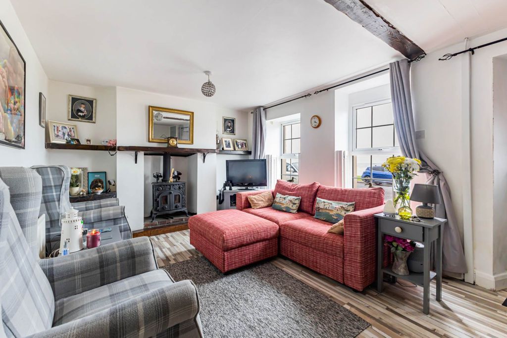 Property photo 3 of 30