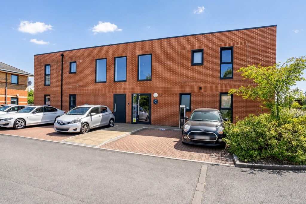 Property photo 1 of 14 Externsl