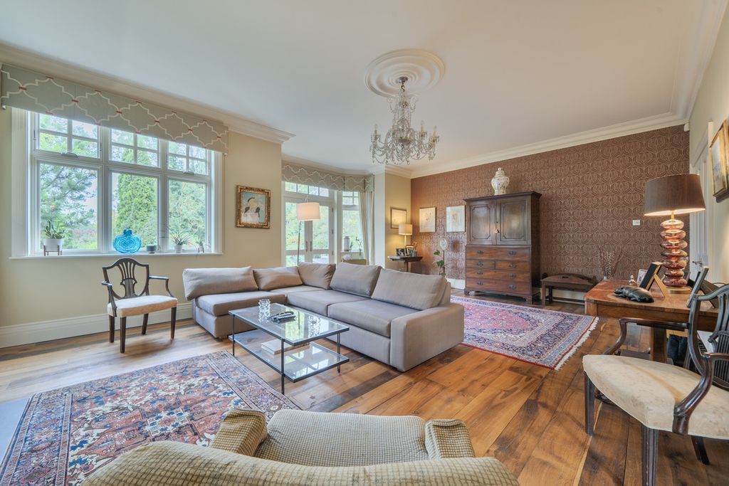 Property photo 3 of 20