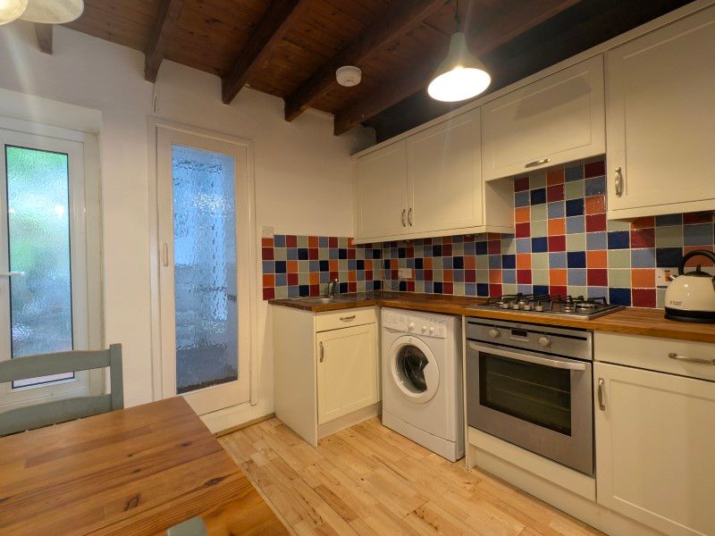 Property photo 2 of 5 Kitchen