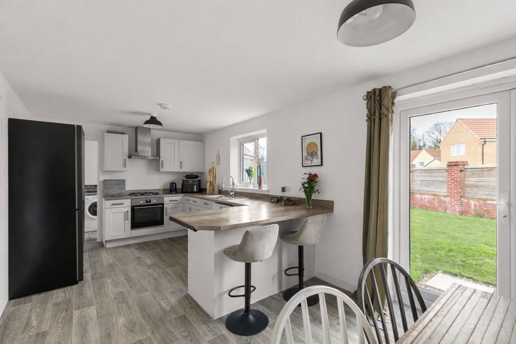 Property photo 2 of 24 Kitchen Dining Room