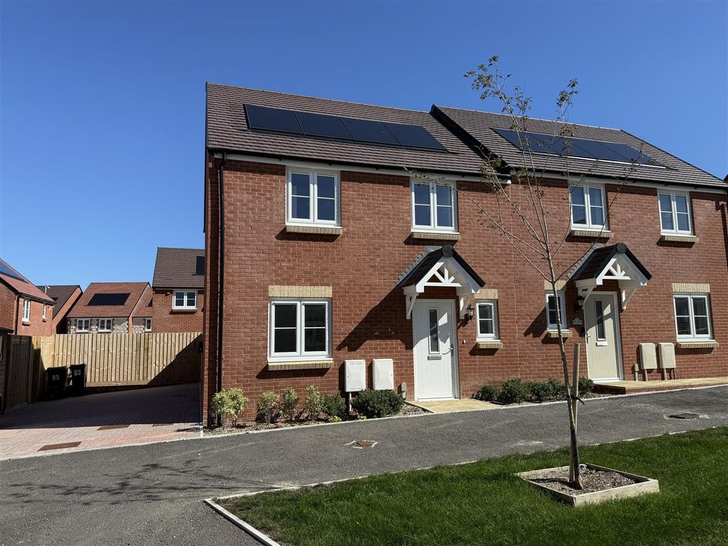 Property photo 1 of 16 Plot 299 Front.Jpeg