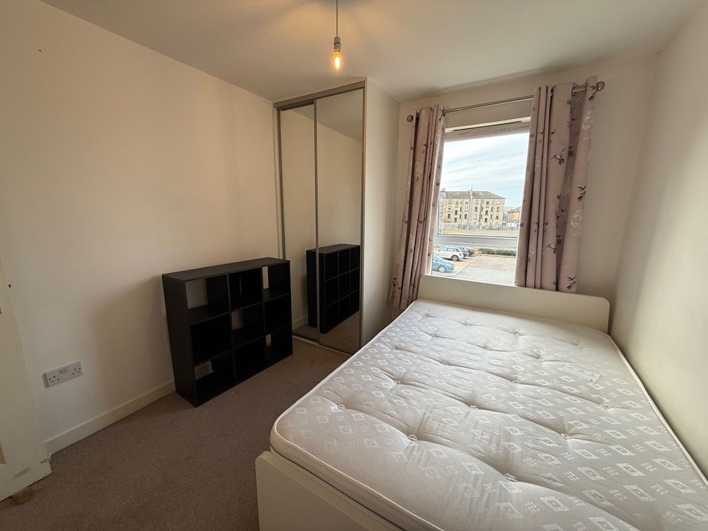 Property photo 3 of 8 Gallery