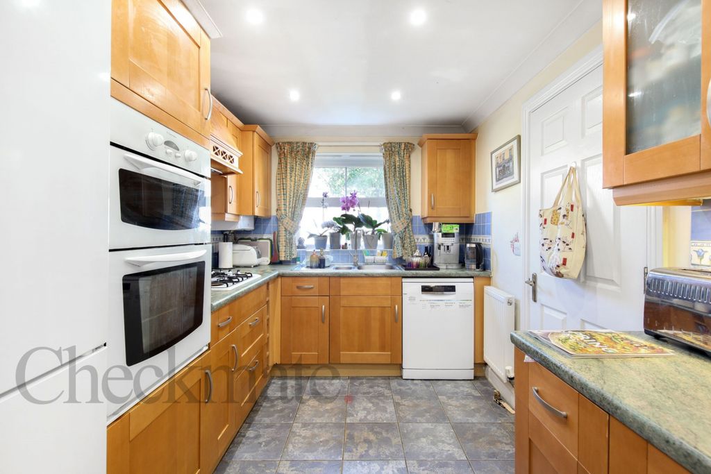Property photo 2 of 15 Gallery
