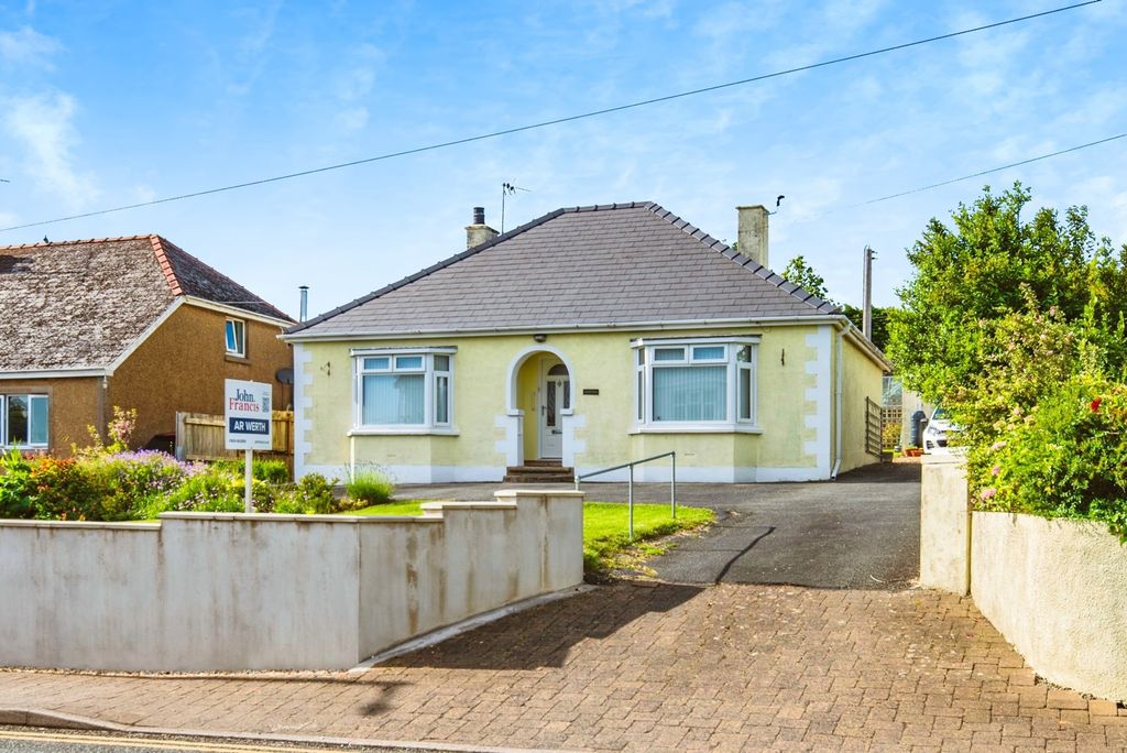Property photo 1 of 17 Photo